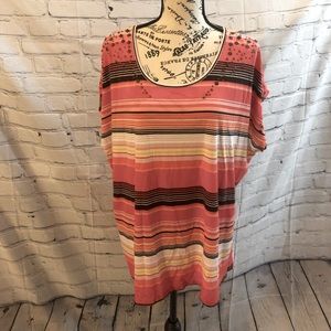 NWT Women’s AVENUE top. 18/20